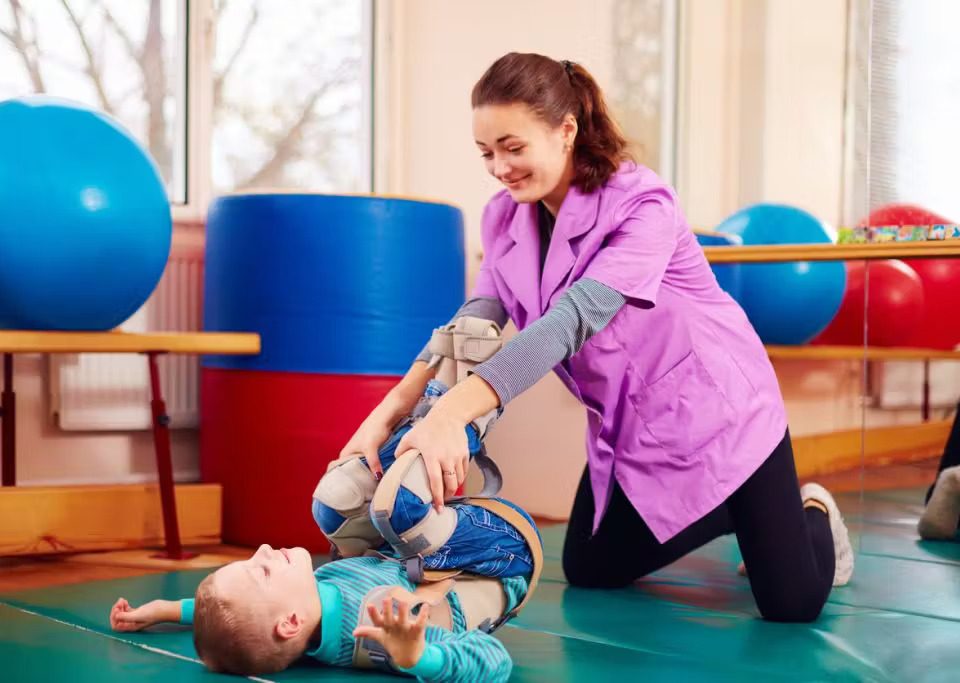 ورزش فلج مغزی کاردرمانی شمشیری