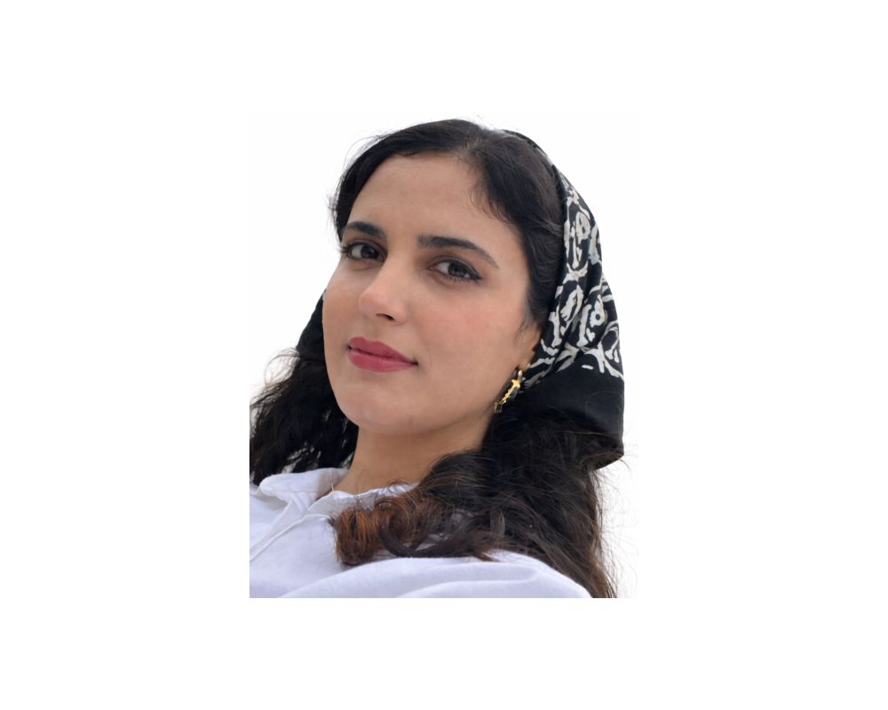عکس هانیه حیدری بازی درمانگر و رفتاردرمانگر کلینیک ماهان